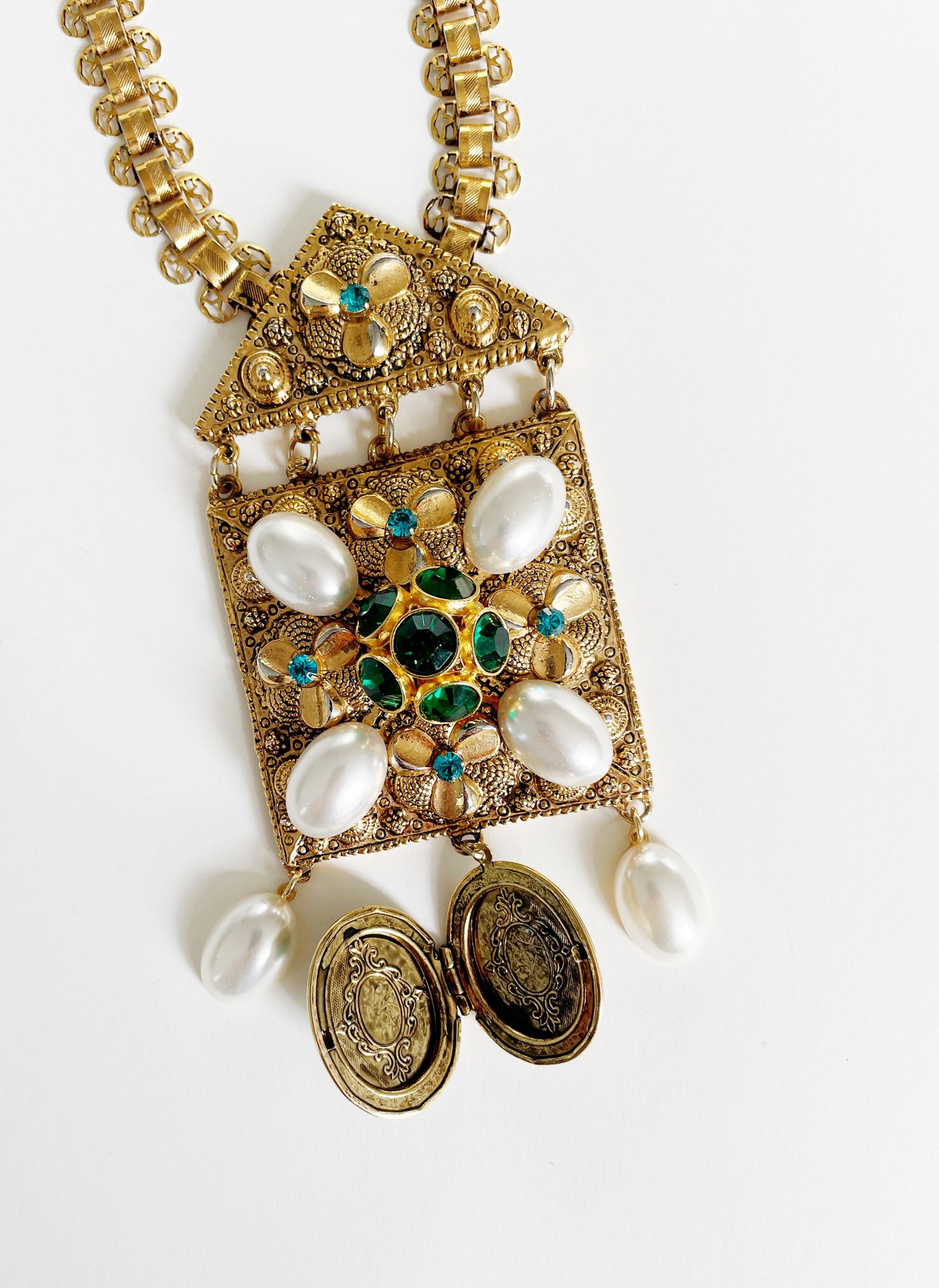 Locket treasure chest necklace