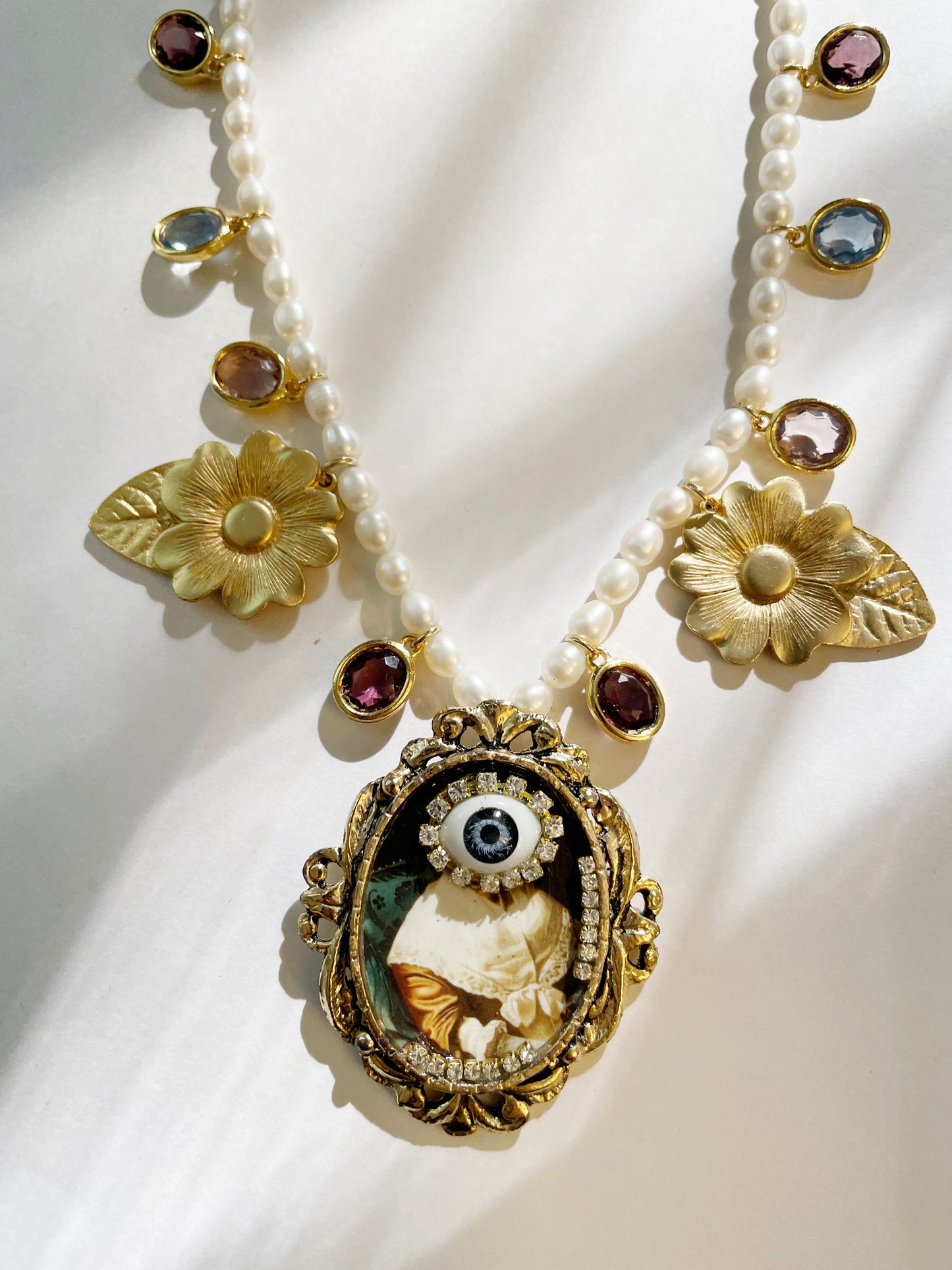 The Gallery Wall living painting necklace