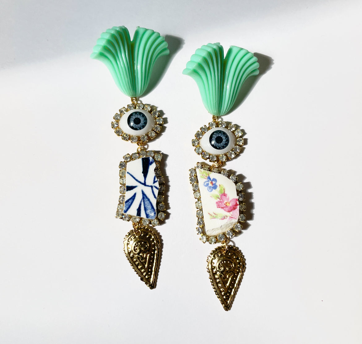 Dreamy pieces ceramic surreal studs