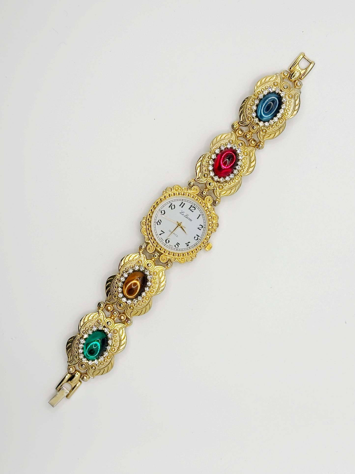 Treasure chest watch