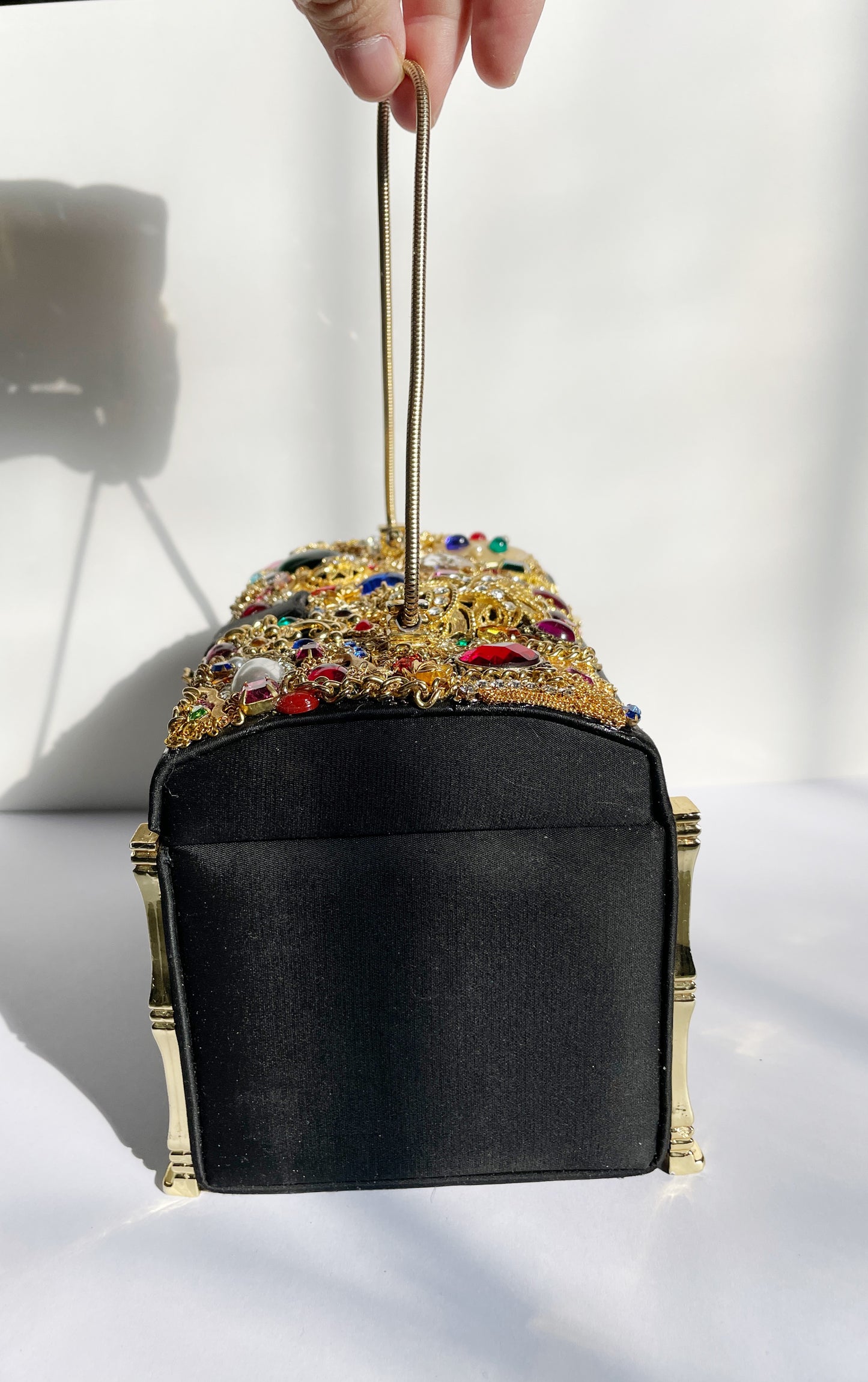 The treasure chest purse