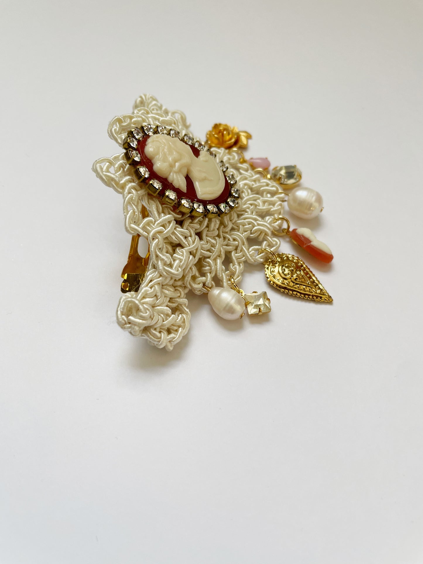 Charming crochet cameo barrette
