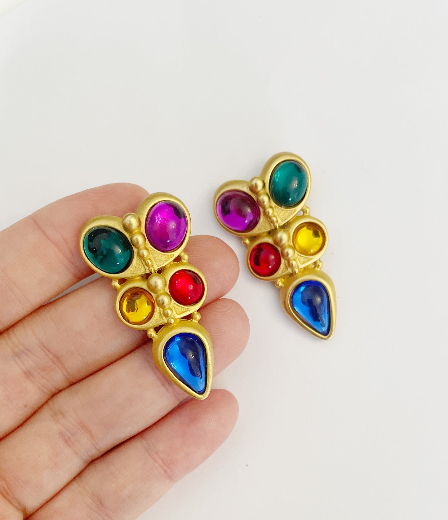 Treasure chest studs