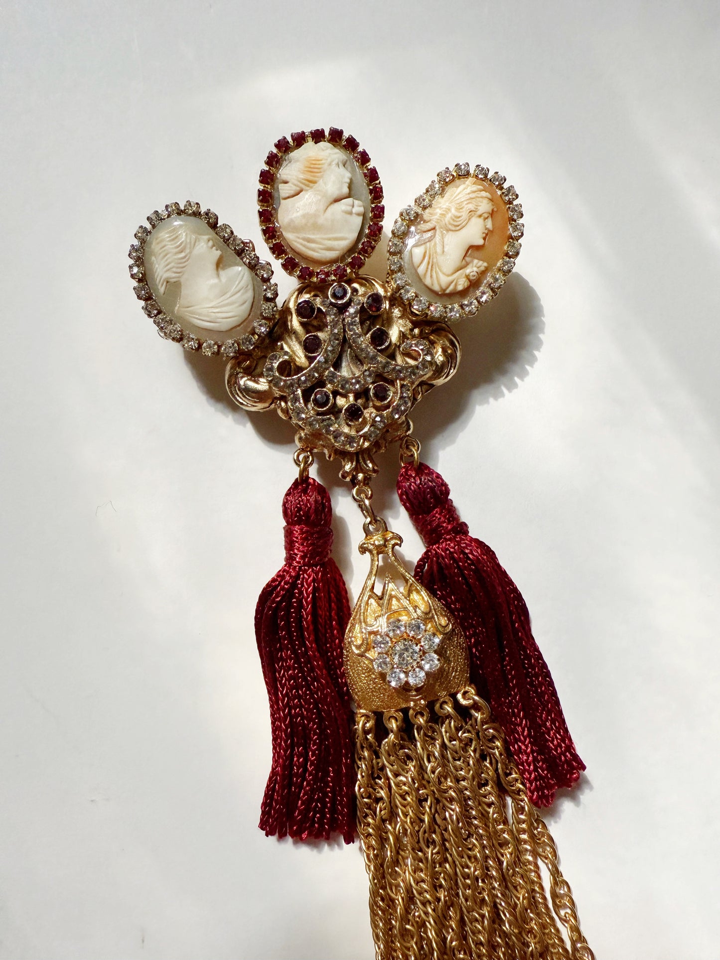 Cameo tassel brooch