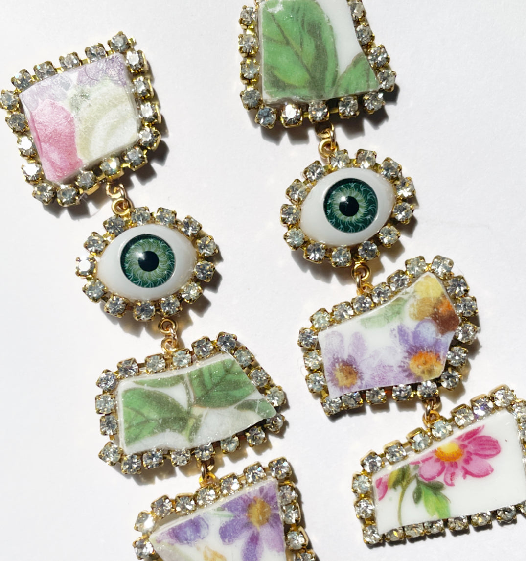 Dreamy pieces triple surreal studs
