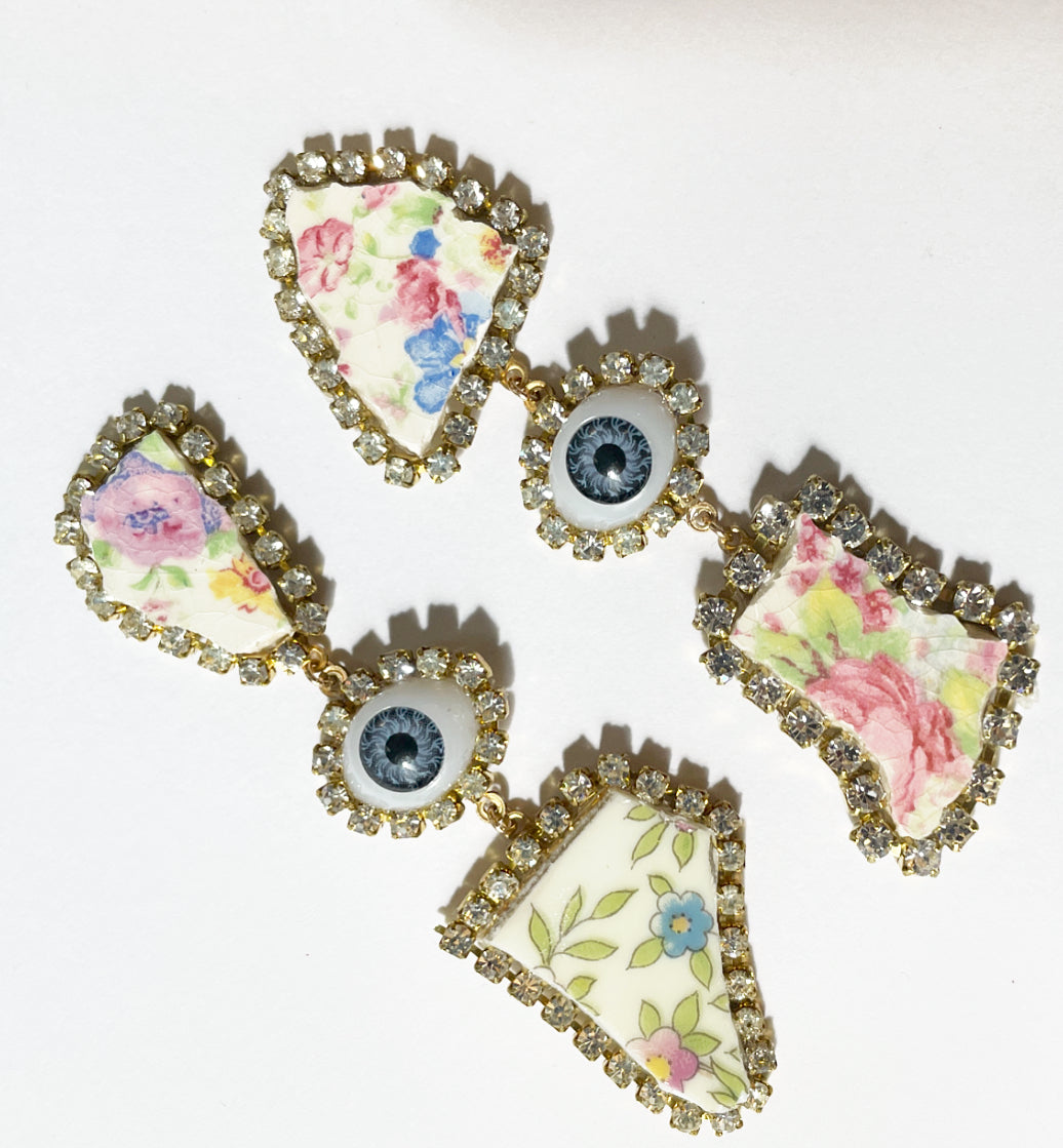 Dreamy pieces ceramic floral surreal studs