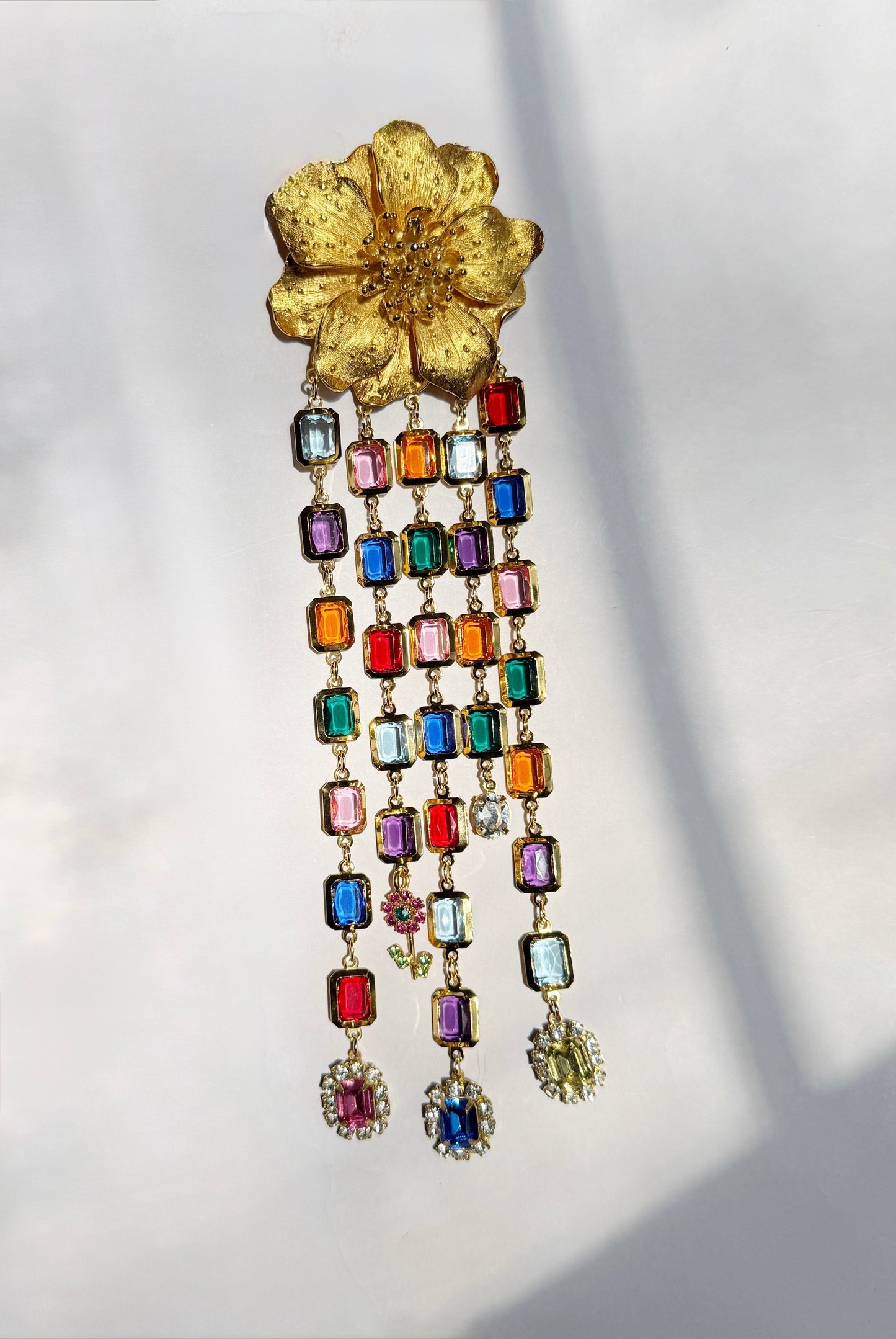 Bloom rhinestone party brooch