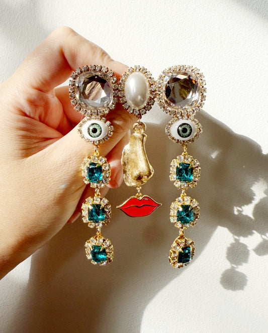 Ode to the master crybaby face brooch