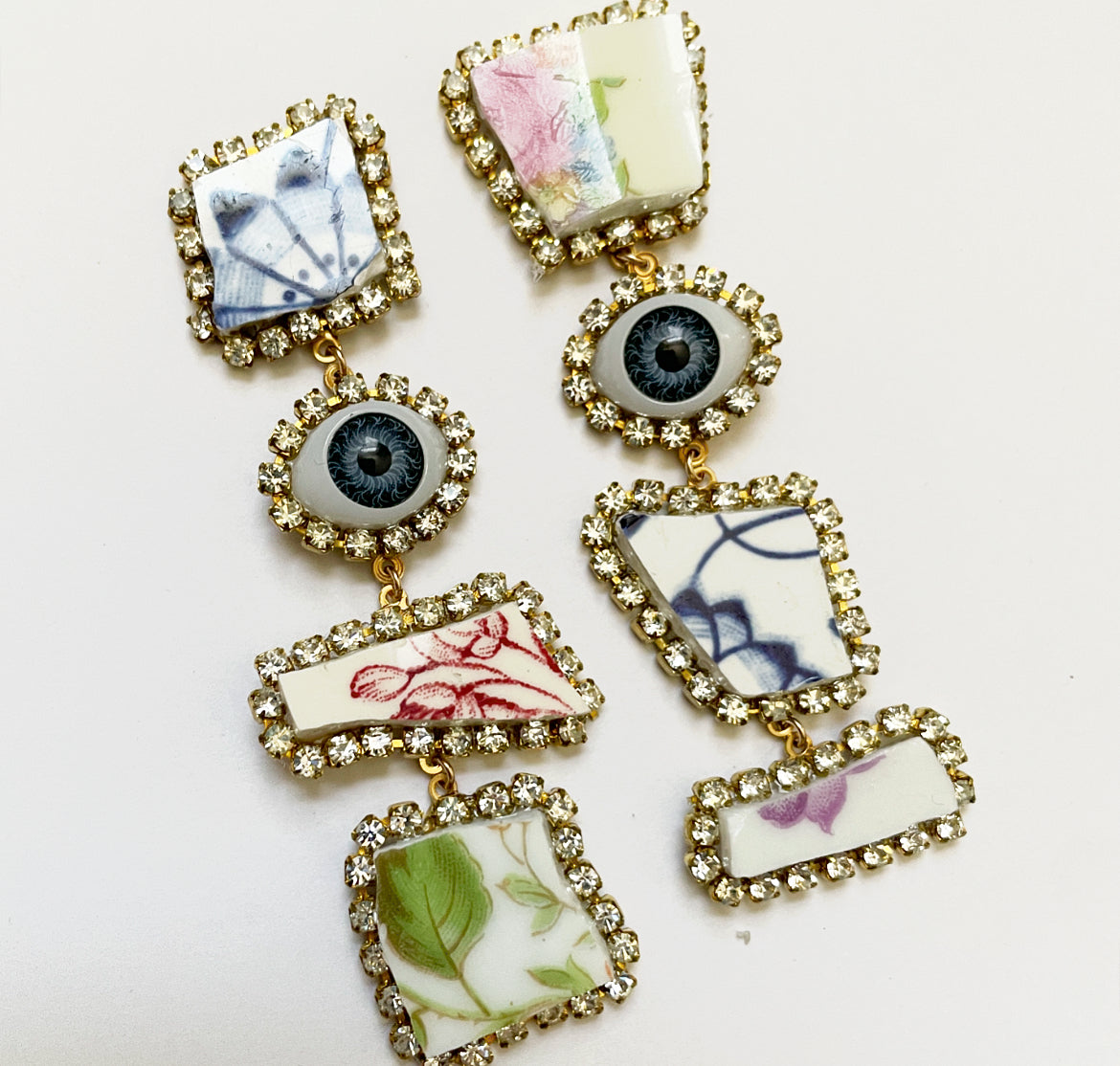Dreamy pieces surreal studs