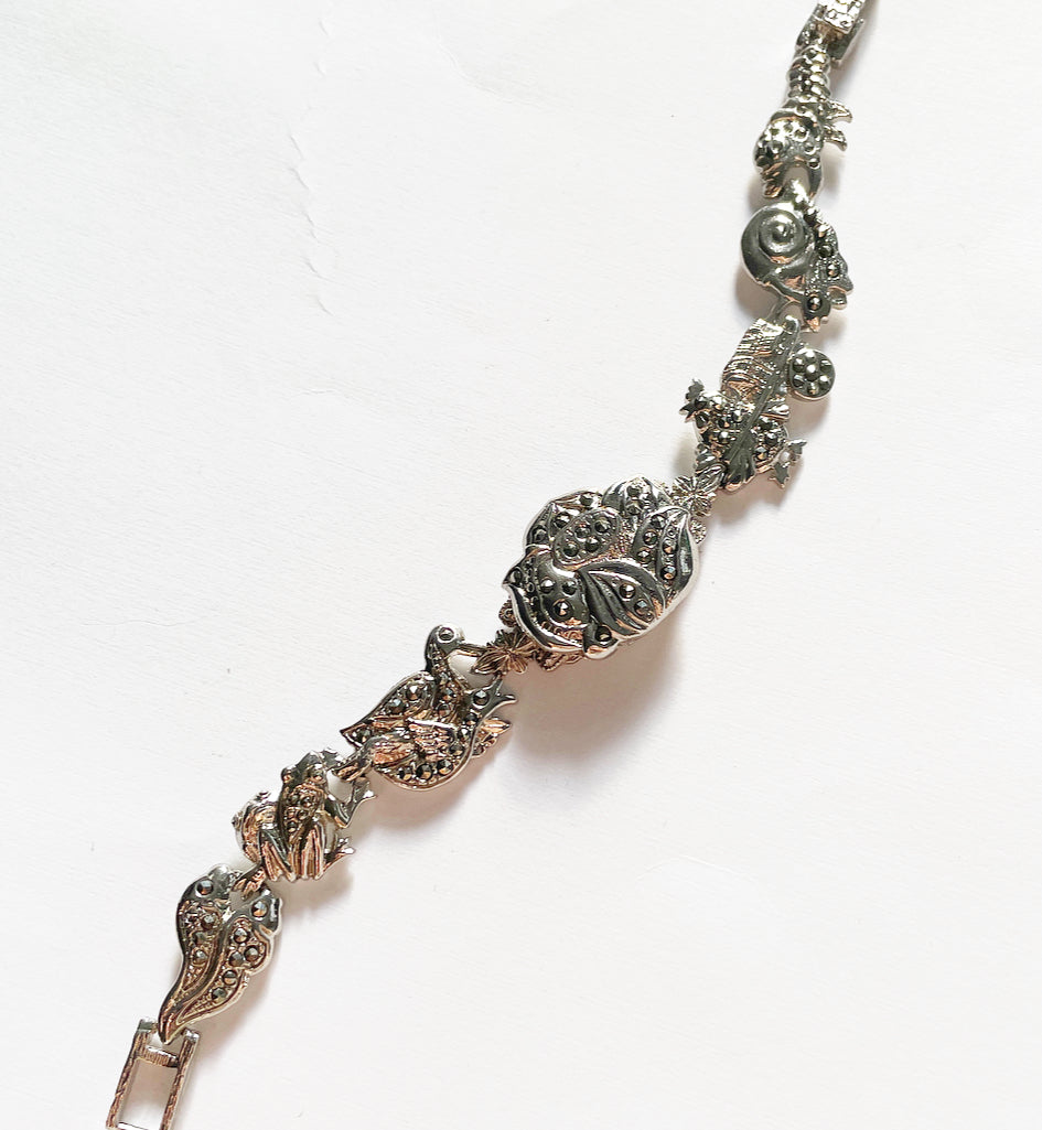 Vintage animal friends hidden watch