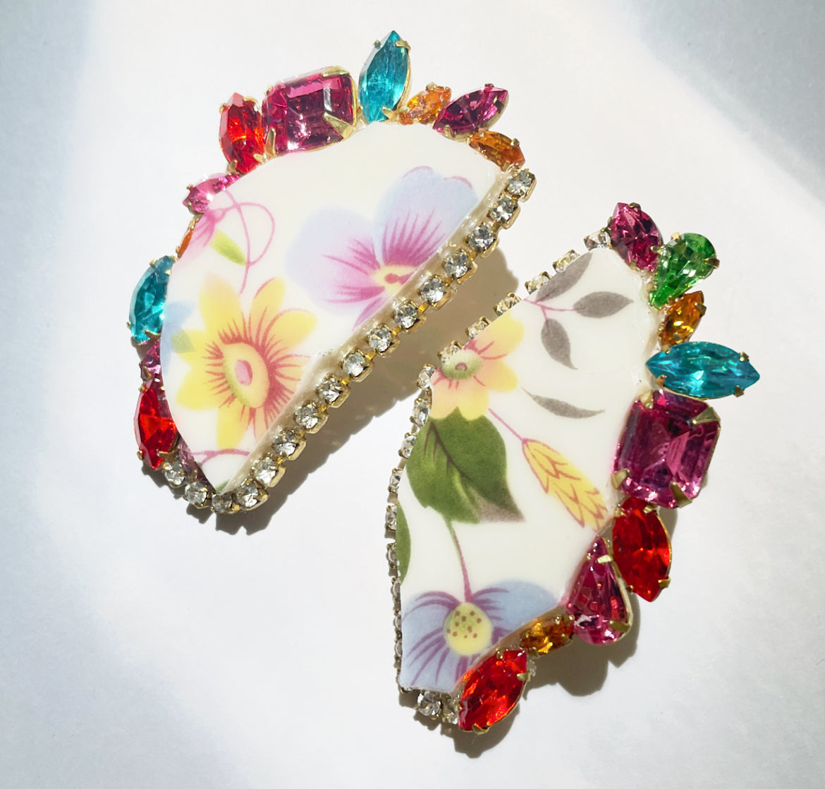 Dreamy pieces floral ceramic studs