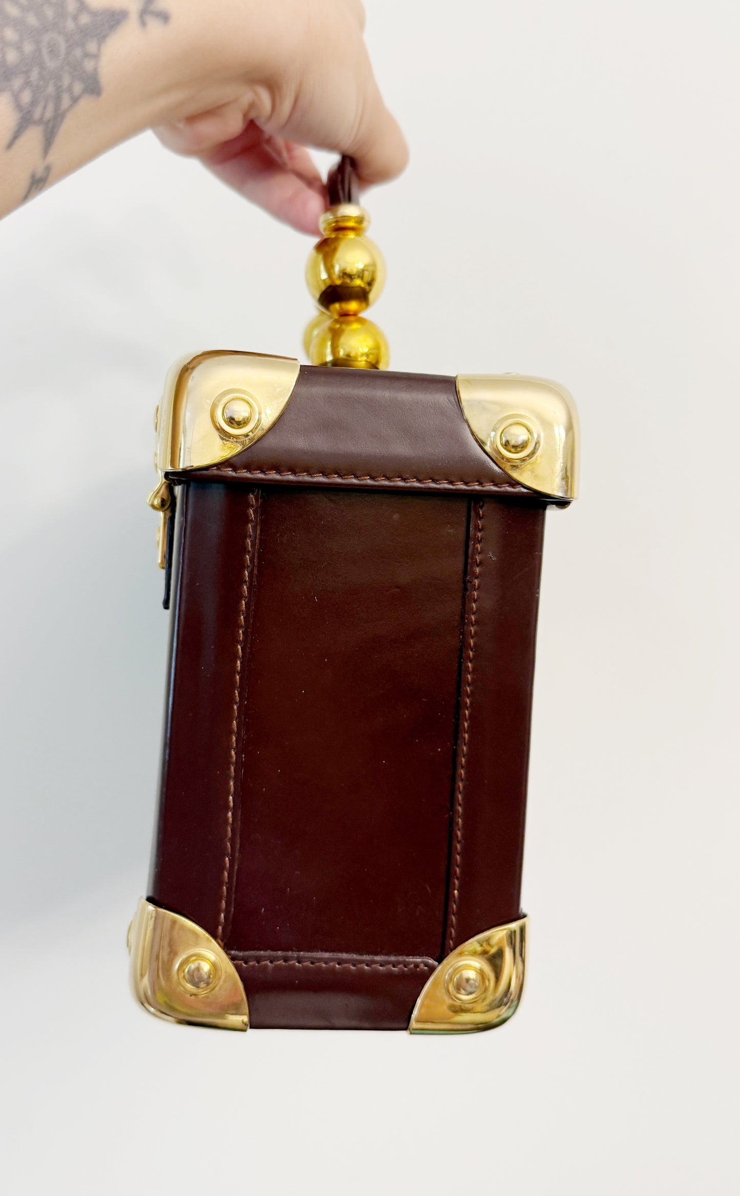 ALL HANDS IN leather purse