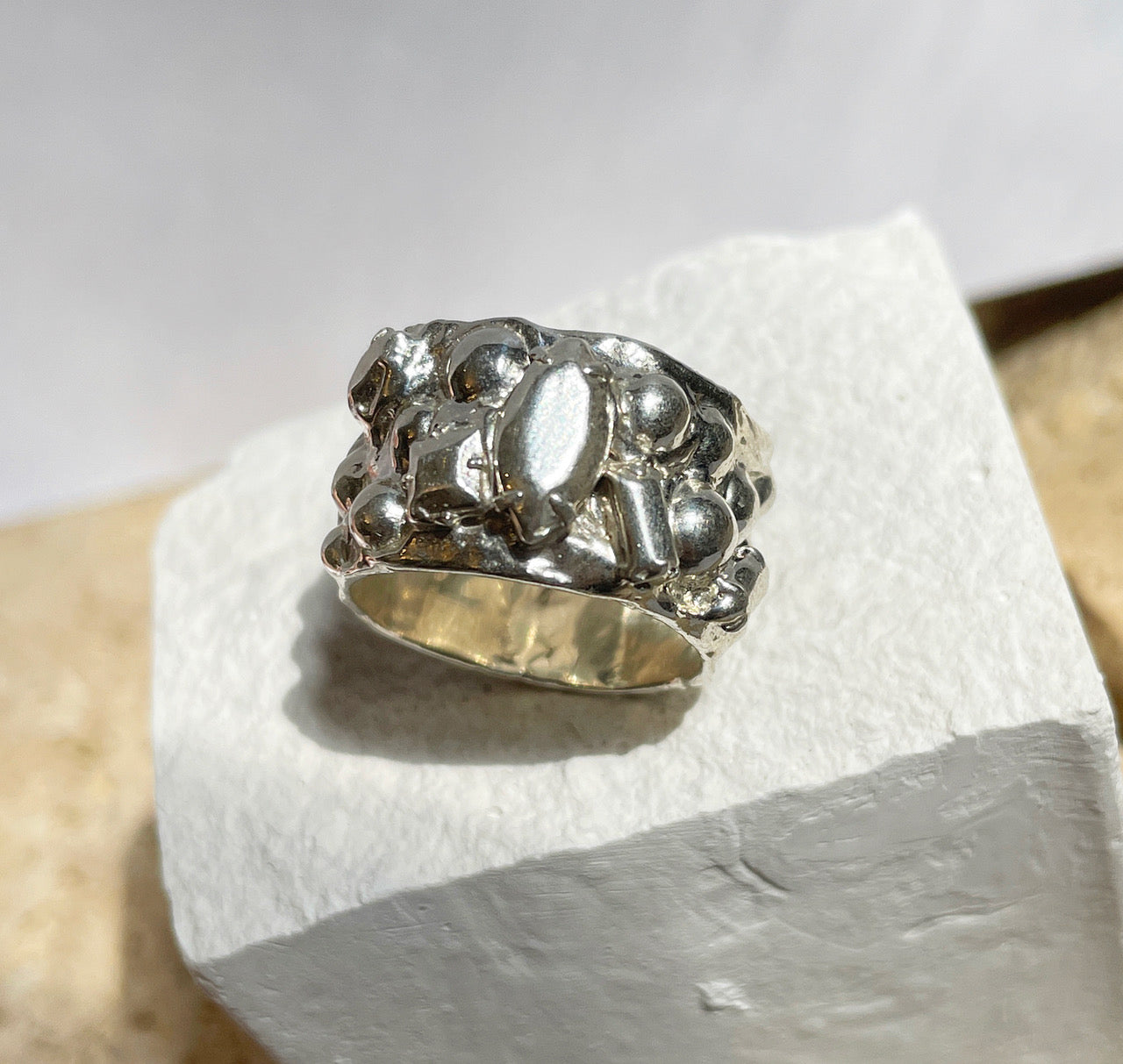 Sterling silver treasure chest ll ring