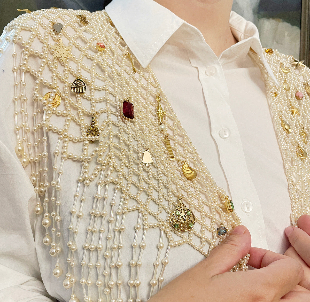 Vintage statement pearl charm capelet