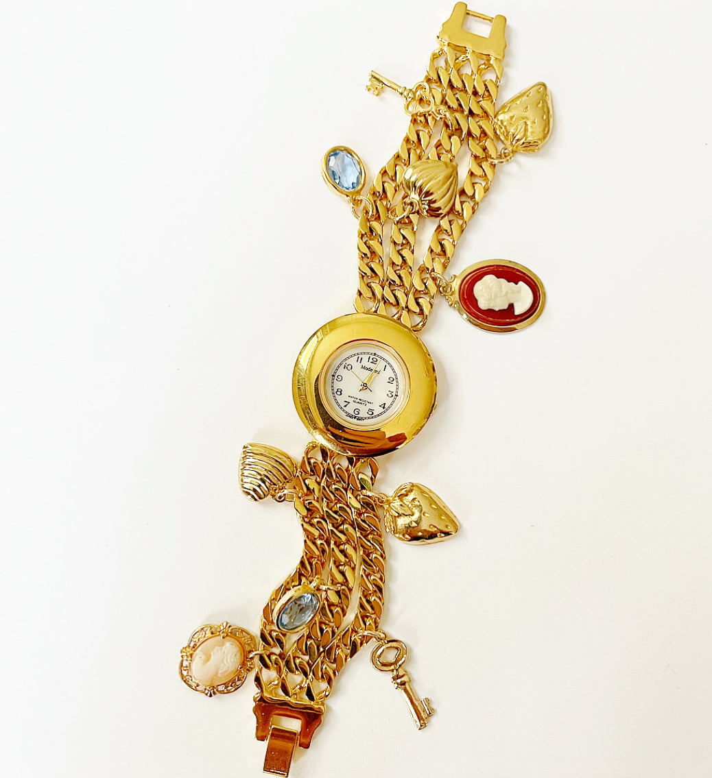 Charming cameo watch