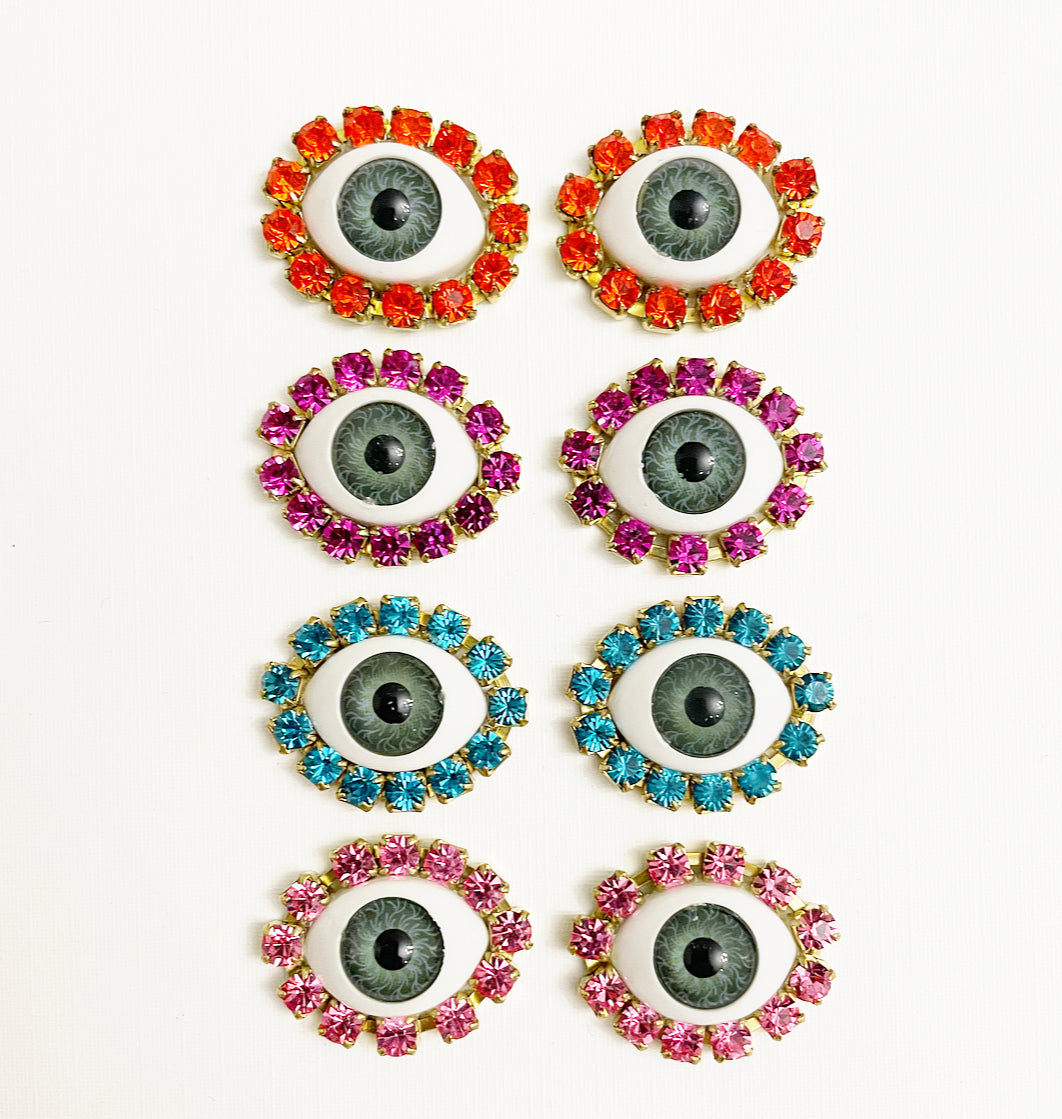 Rhinestone eye studs