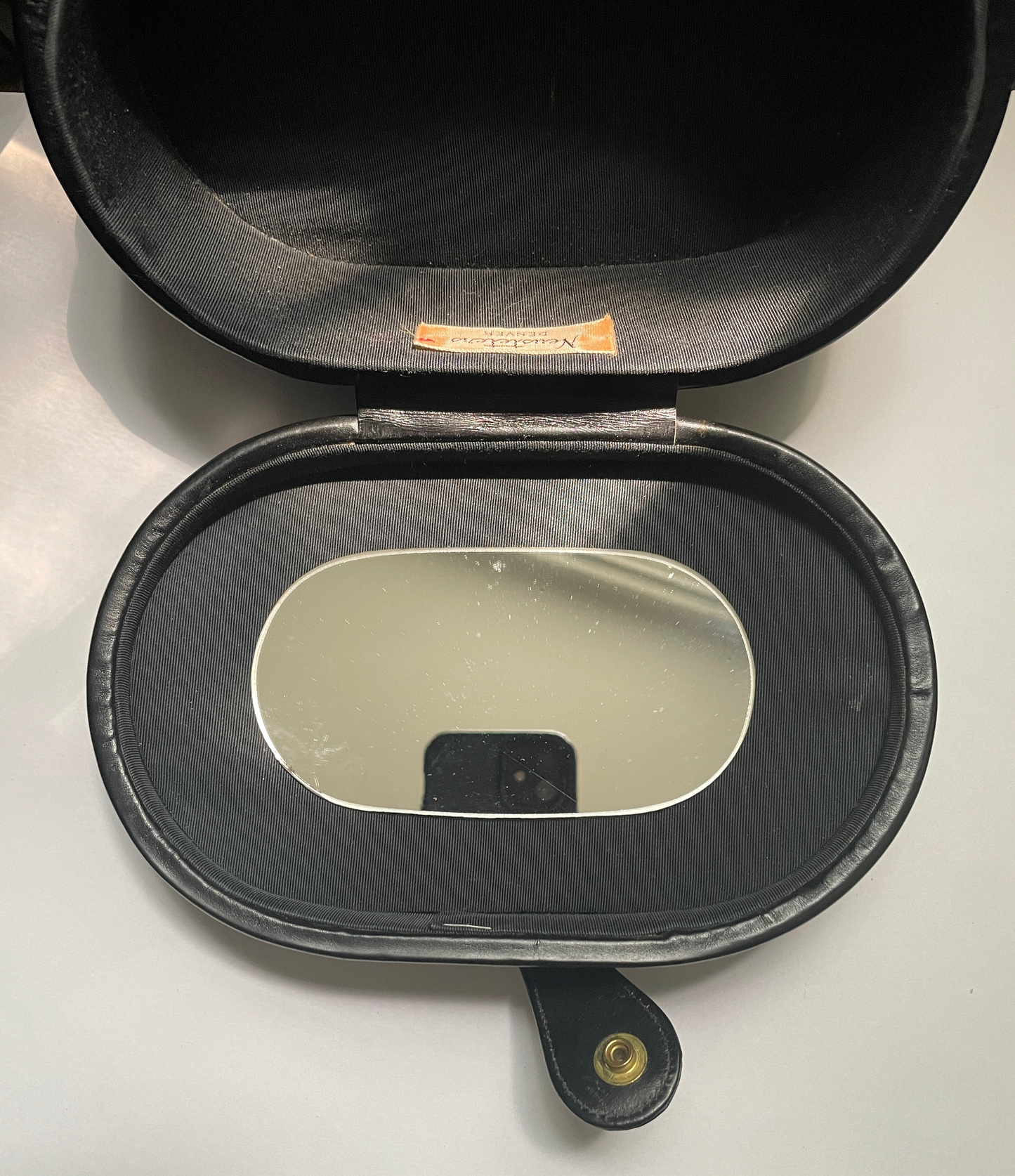 Cameo gallery wall purse