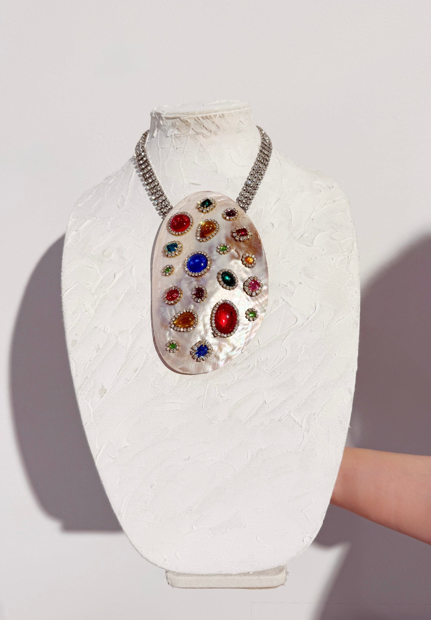 Statement rhinestone shell necklace