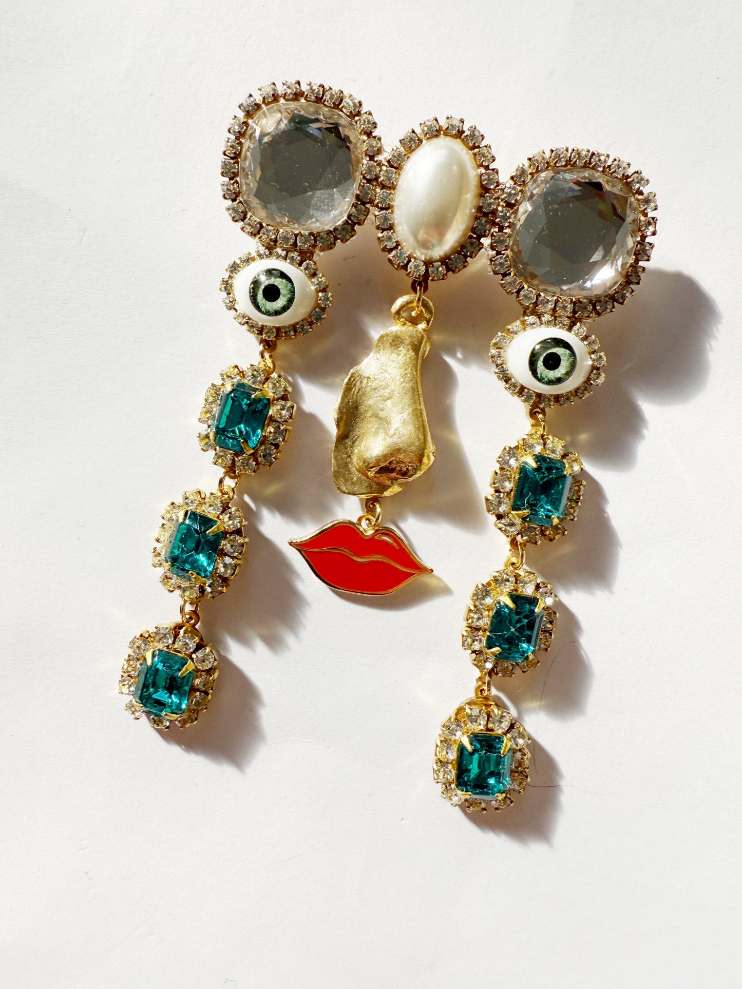 Ode to the master crybaby face brooch