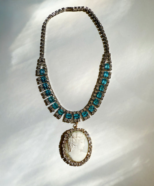 Heart of the ocean cameo necklace