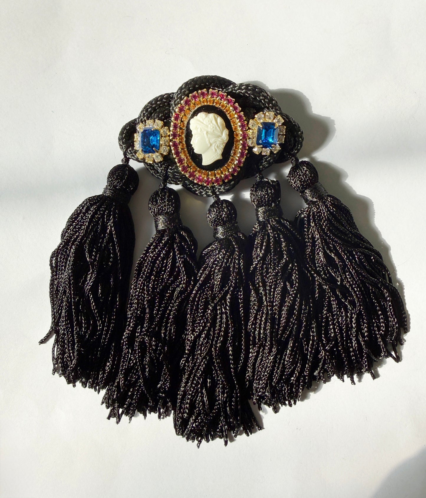 Rhinestone cameo knot tassel brooch