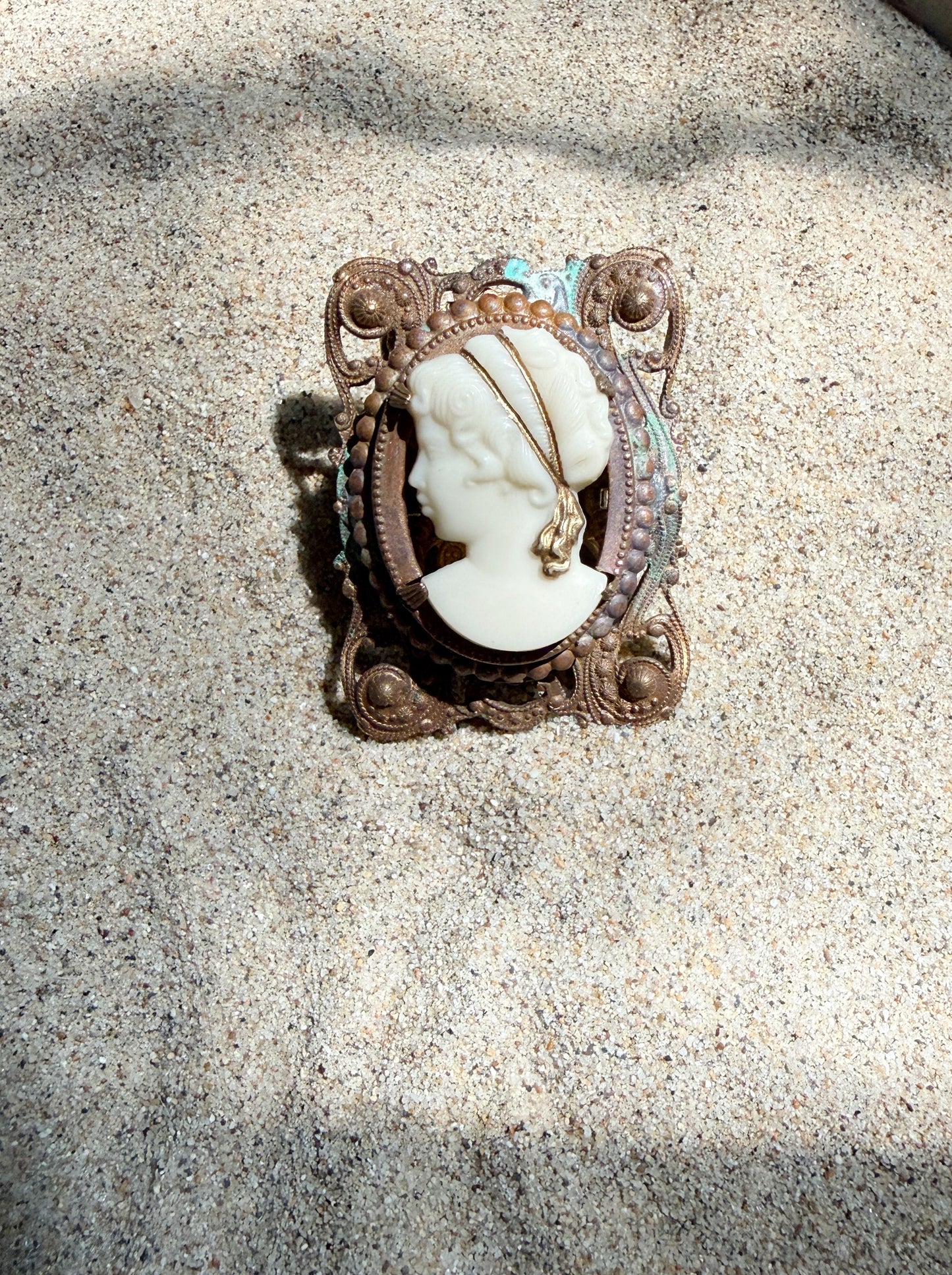 Cameo artifact ring