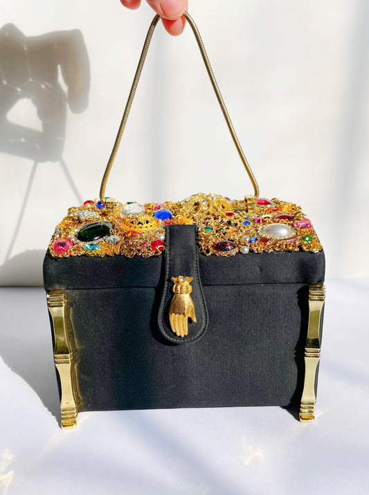 The treasure chest purse