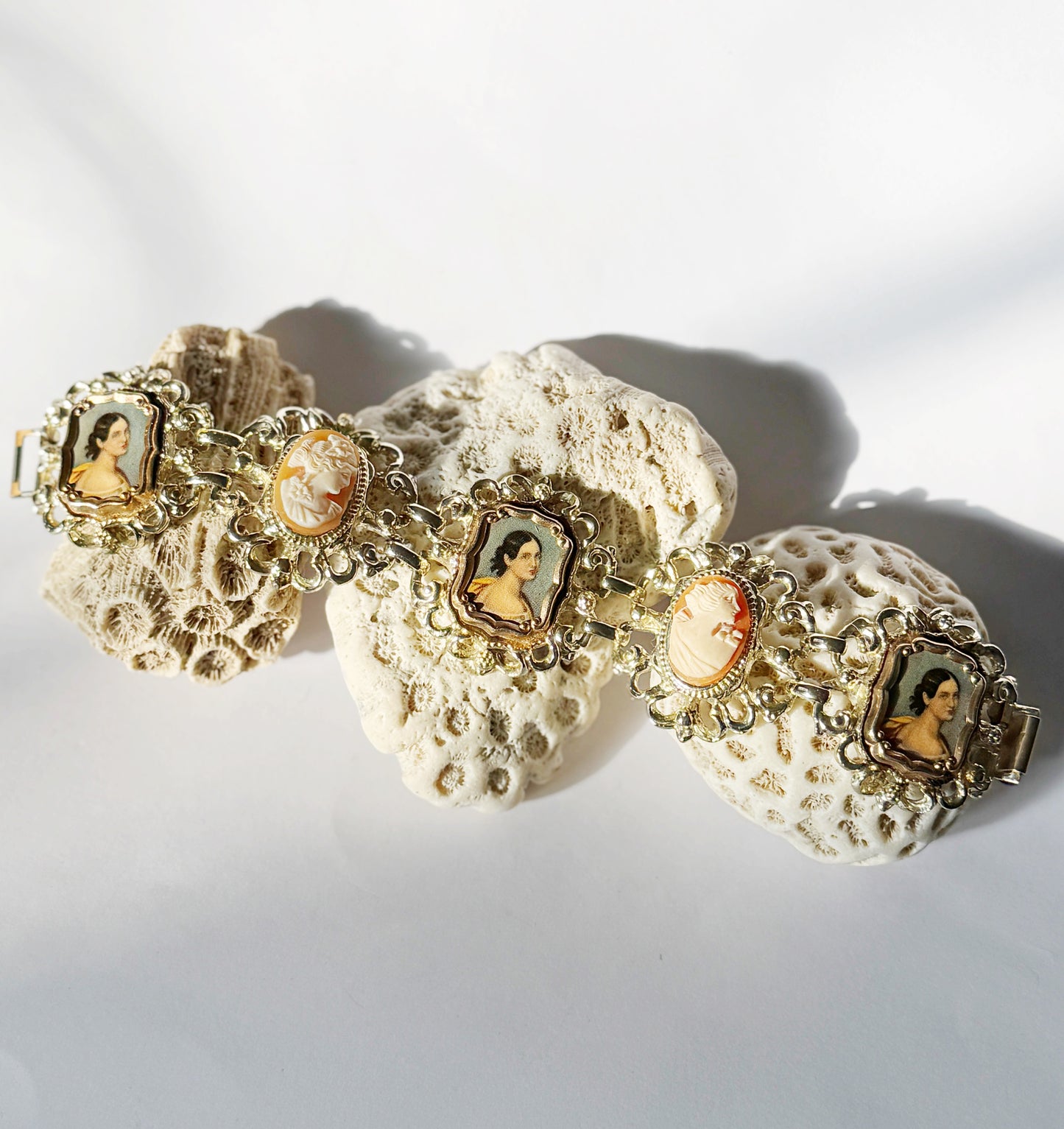 Gilded gold cameo bracelet