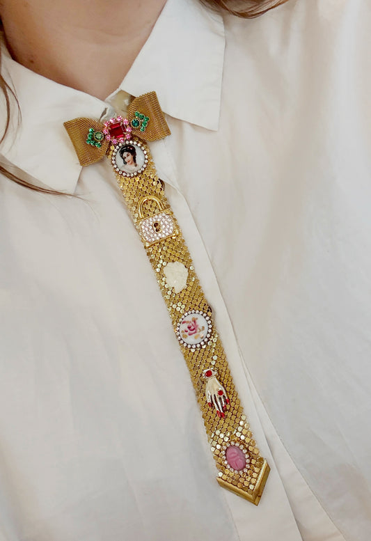 Gold mesh cameo disco tie necklace