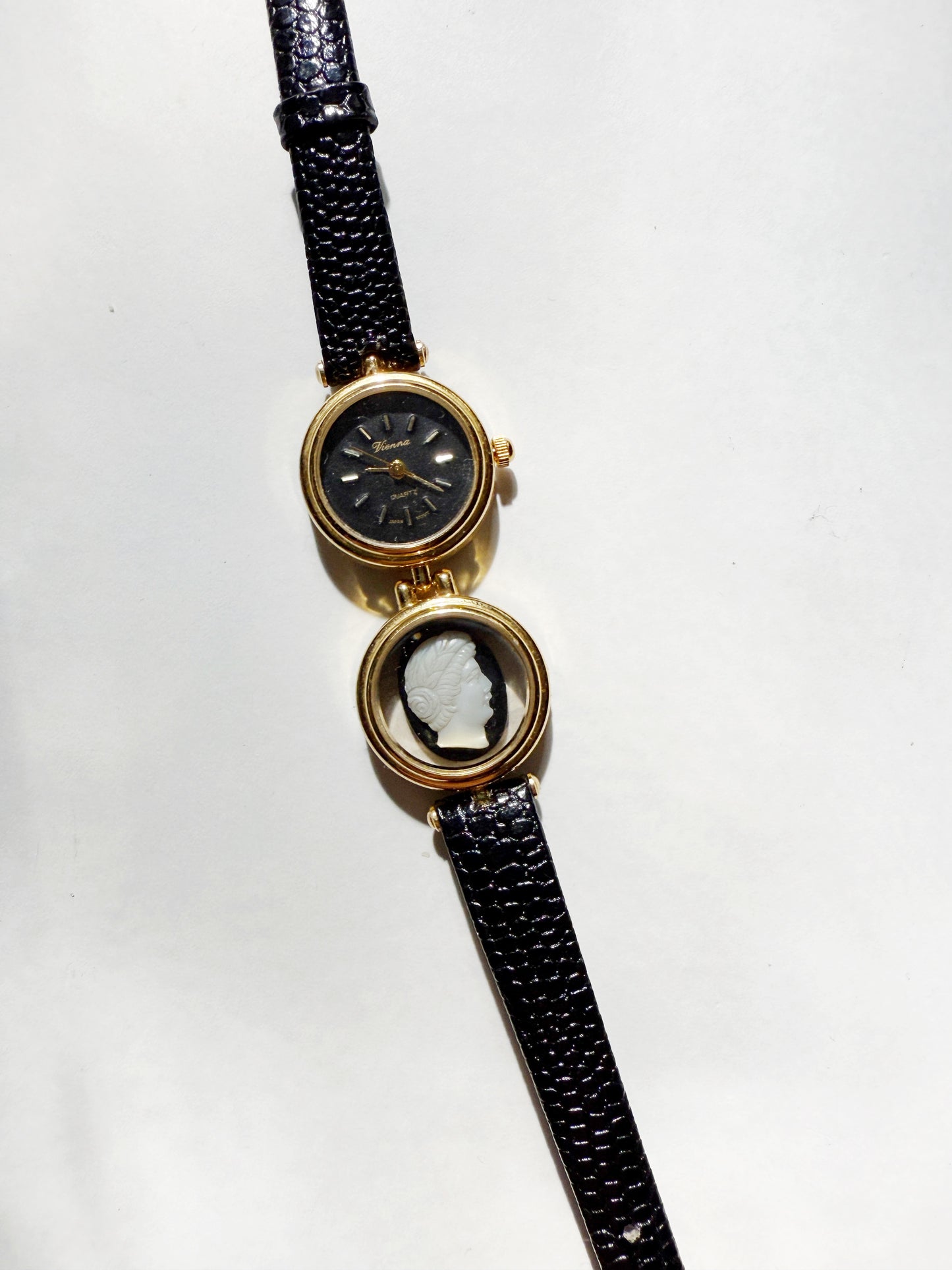 Cameo gallery wall watches