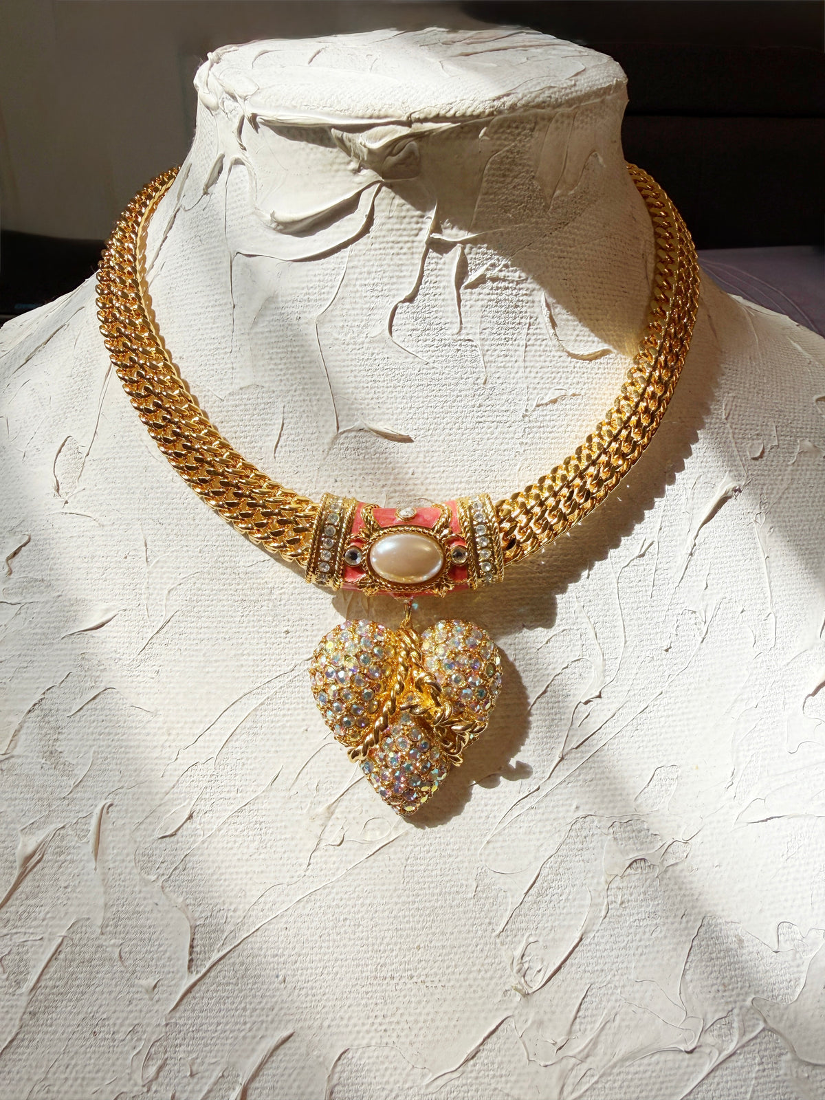 Rhinestone heart choker necklace