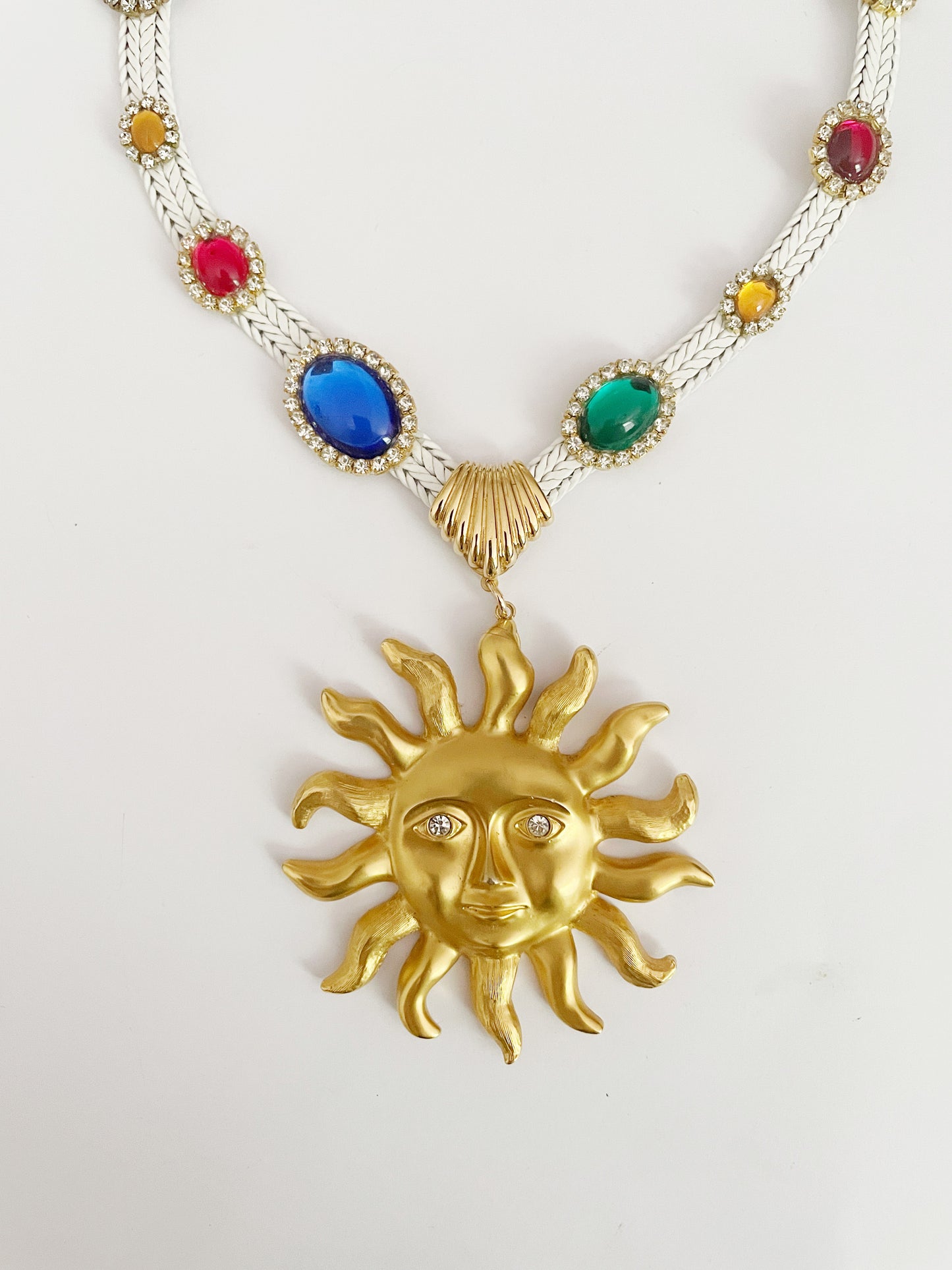 Sunny daze choker necklace