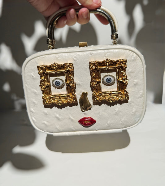 Ode to the master purse