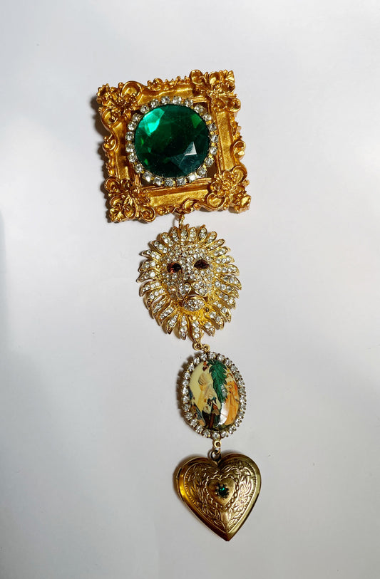 Lovely leo locket gallery wall brooch