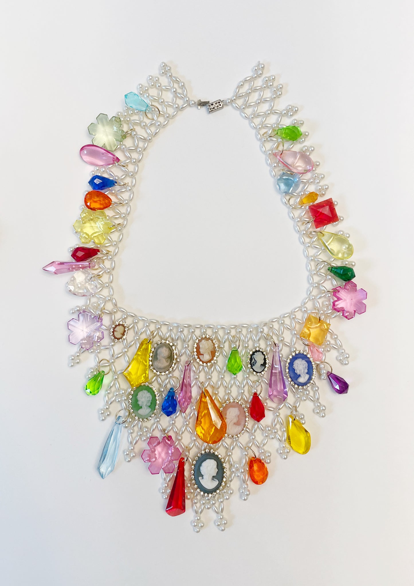 light bright cameo necklace