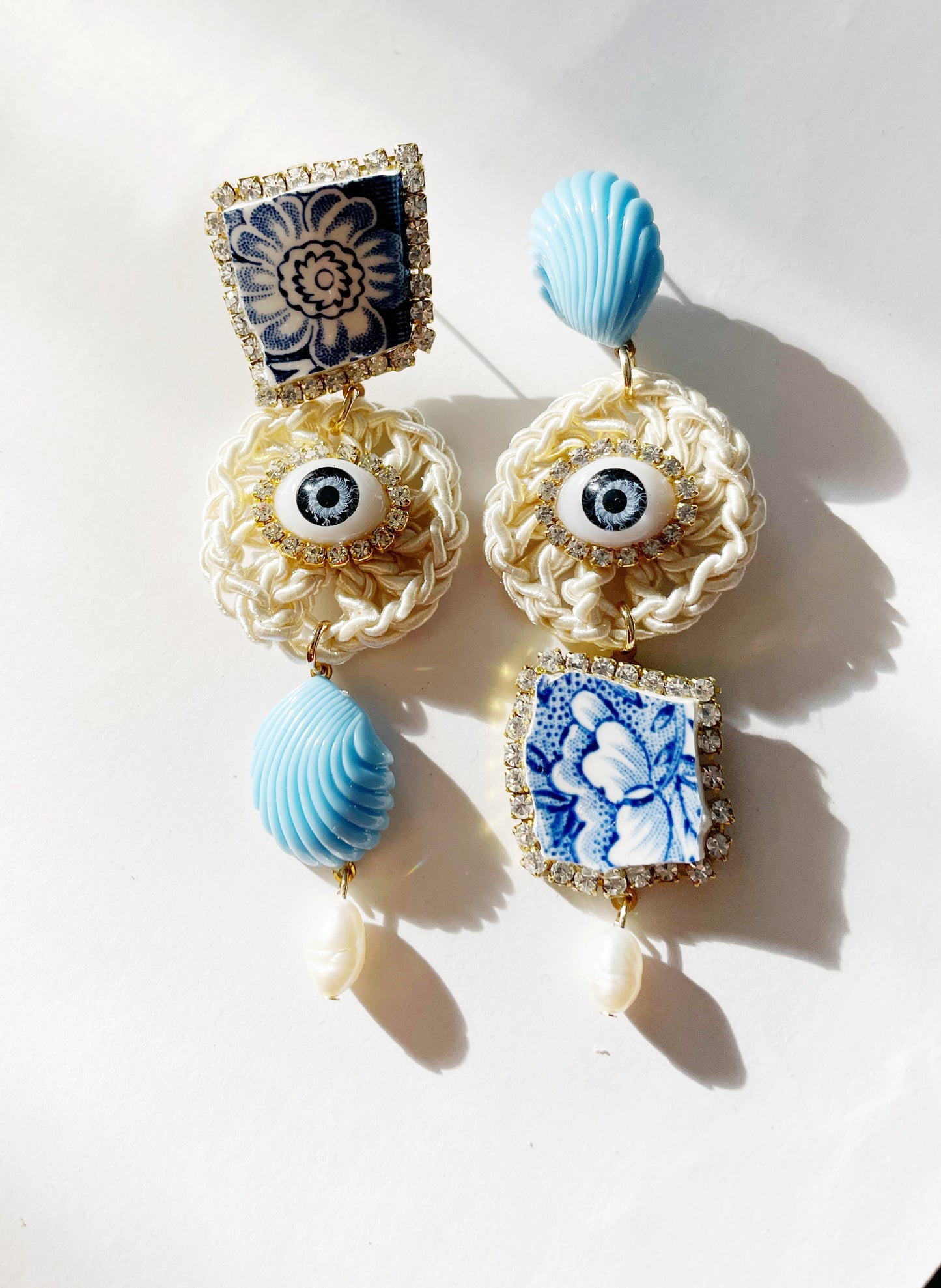 Surrealist azul dream earrings