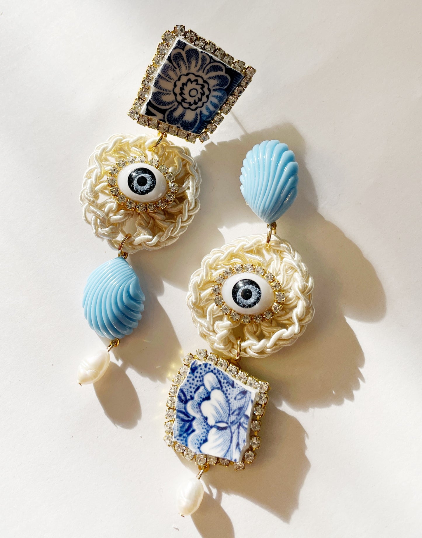 Surrealist azul dream earrings