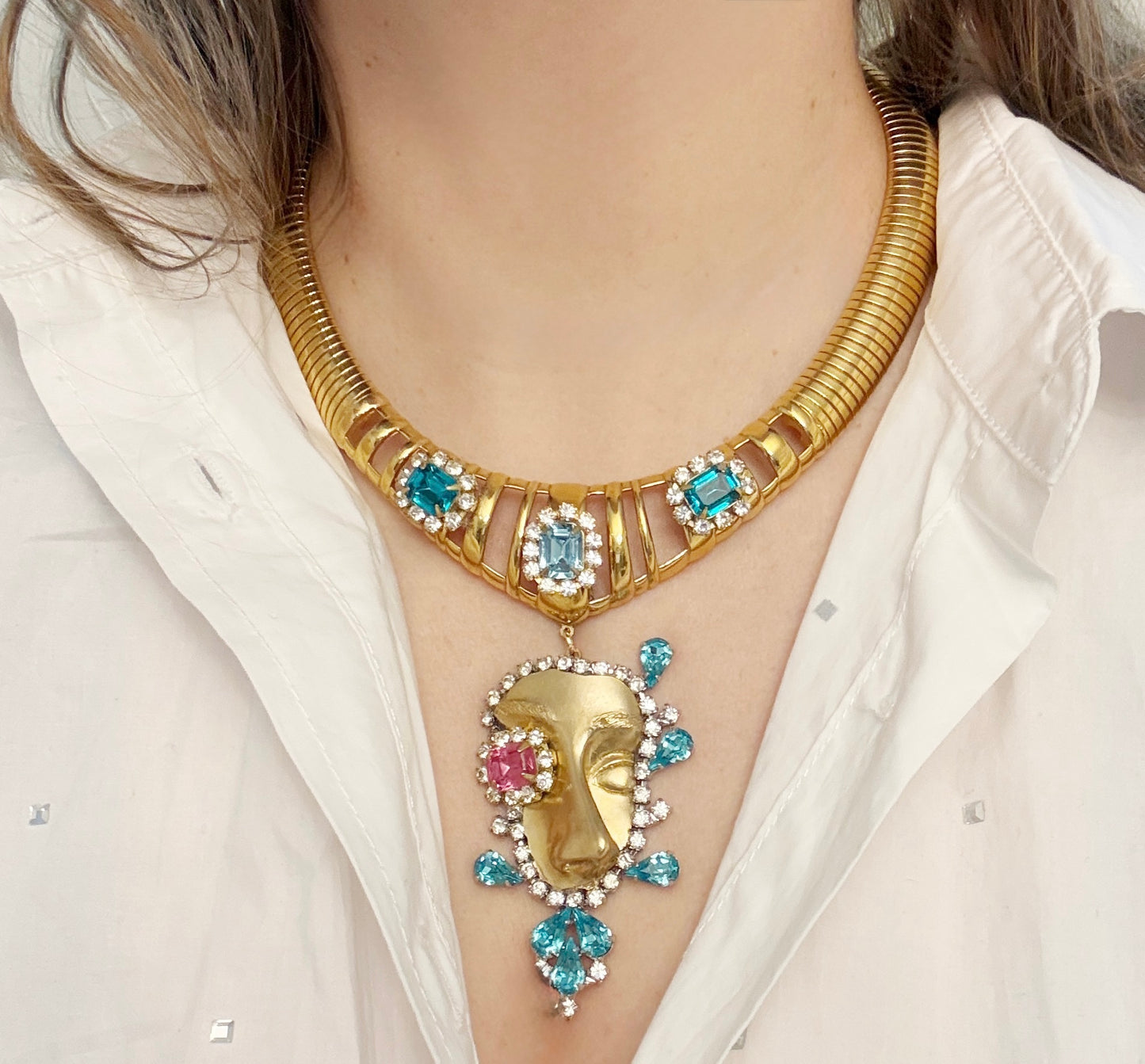 Electric rhinestone face choker necklace