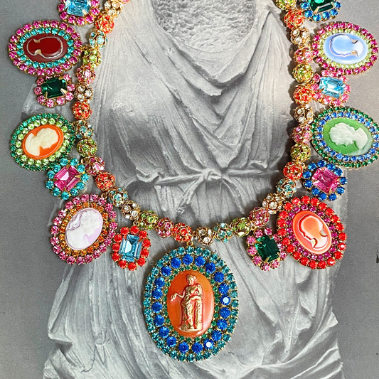 Rainbowland cameo necklace