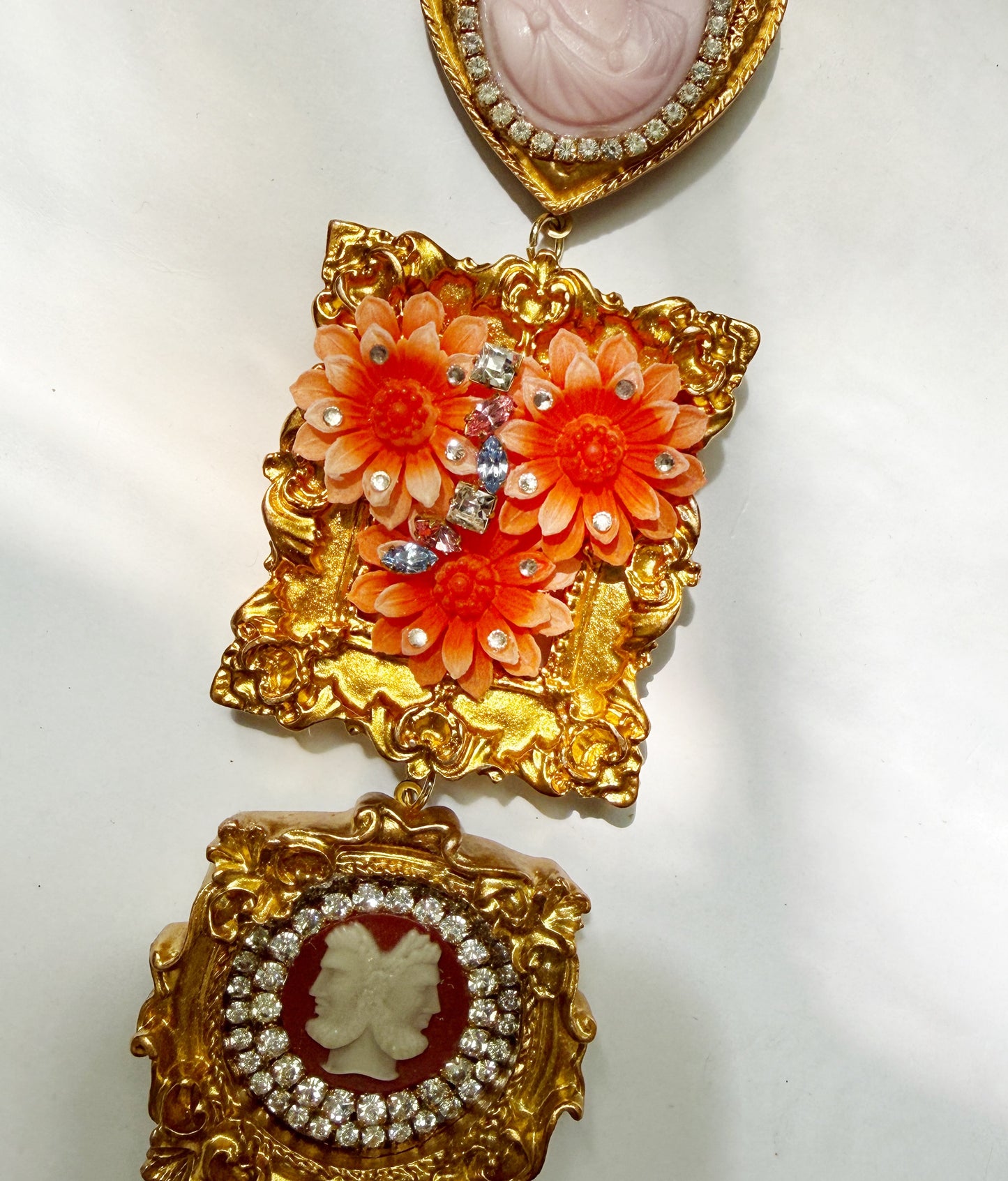 Floral gallery wall tie necklace