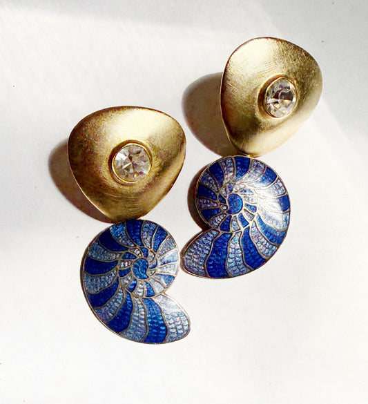 Hidden shell earrings