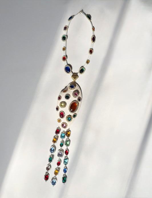 Colossal shell necklace