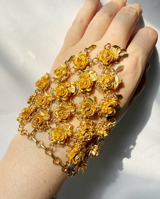 Rose party palm bracelet