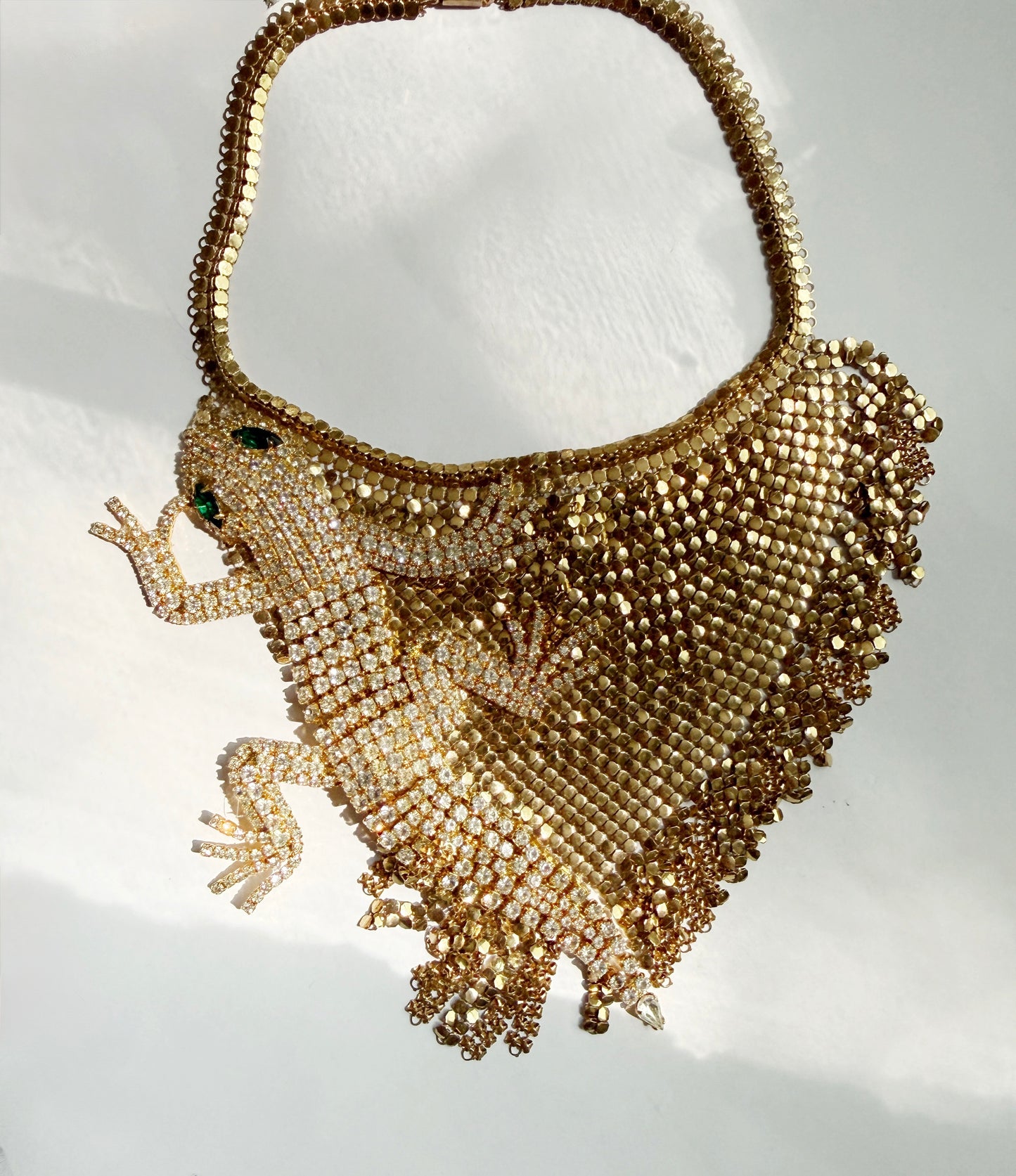 Gold mesh lizard fringe necklace