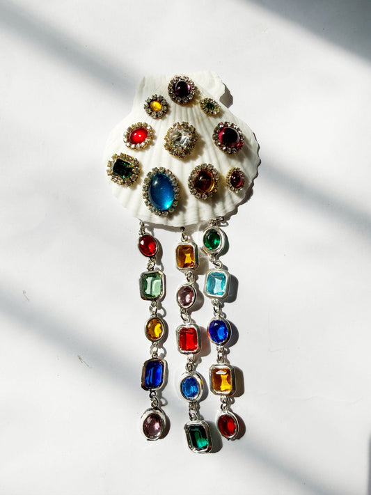 Colossal rhinestone shell brooch