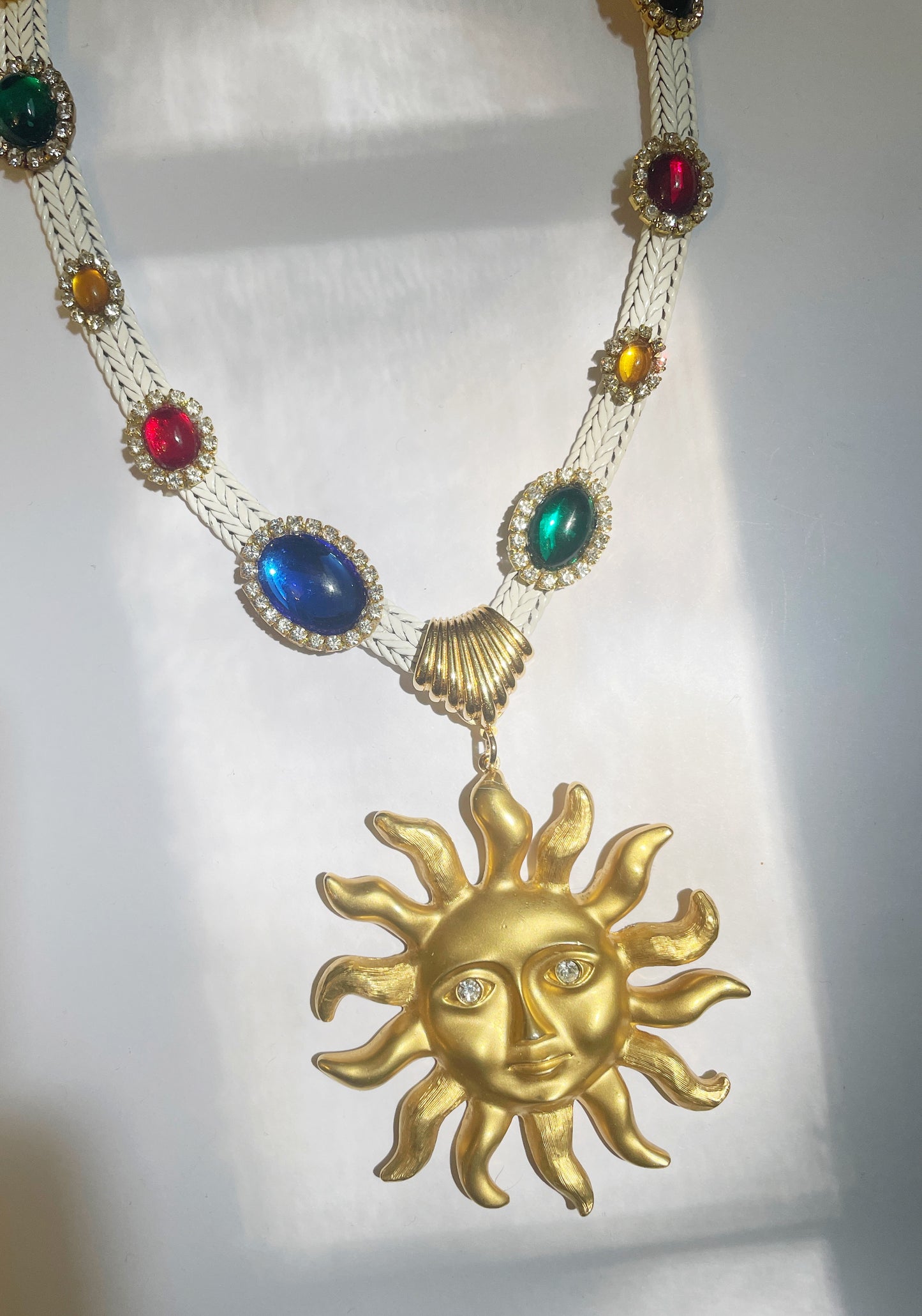 Sunny daze choker necklace