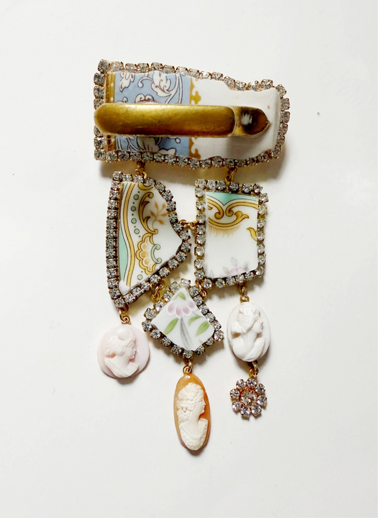 Tea time cameo brooch