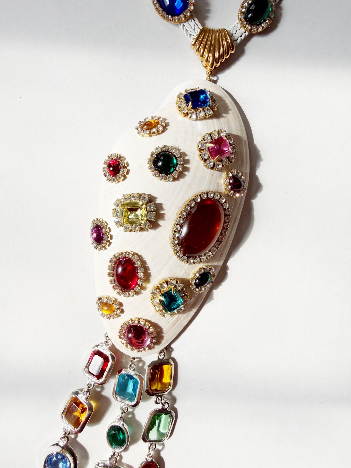 Colossal shell necklace