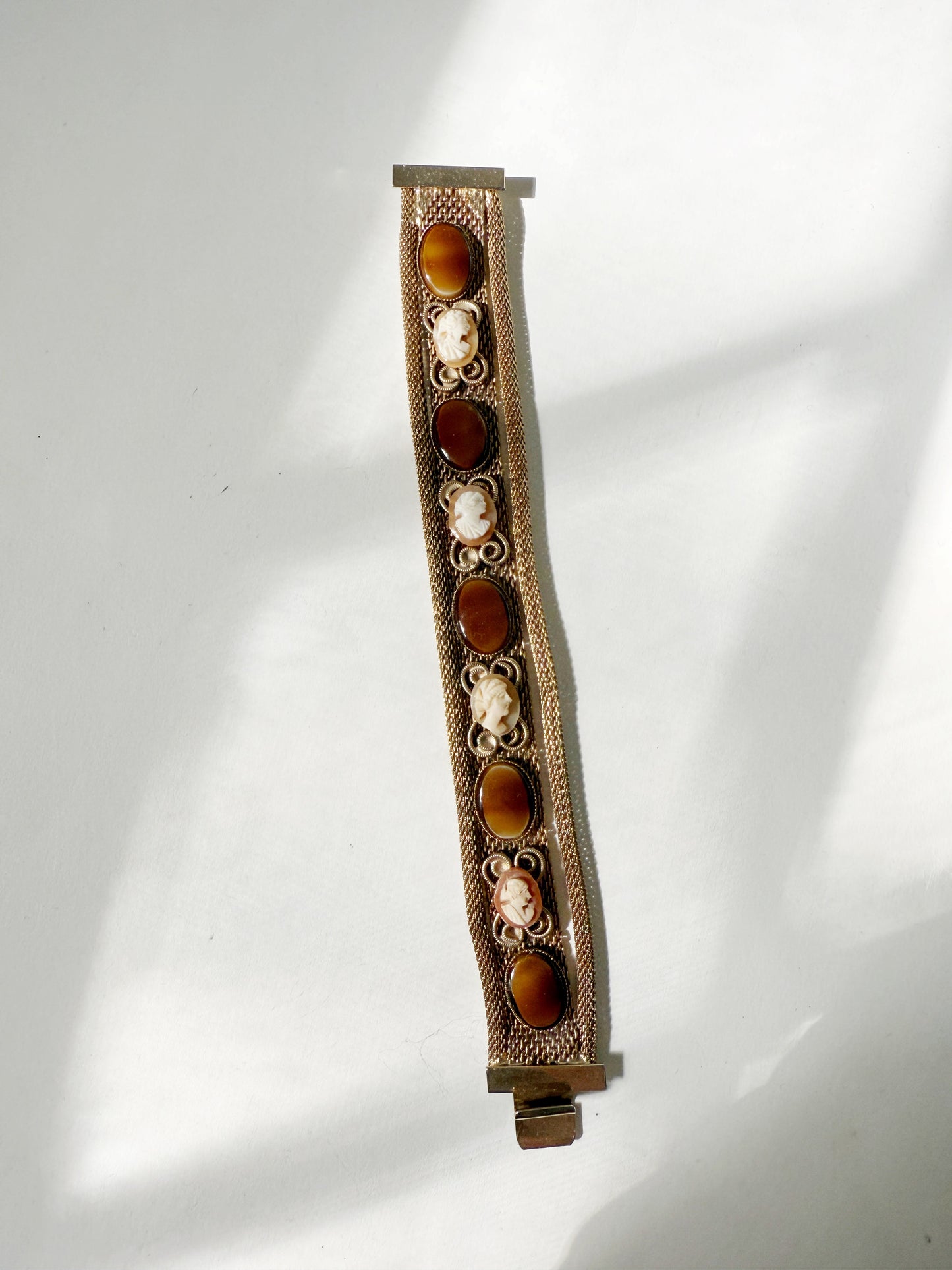 Gold mesh cameo chain bracelets