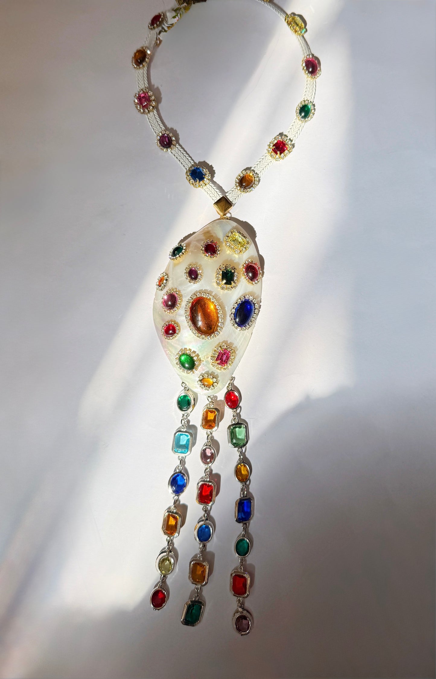 Colossal shell necklace